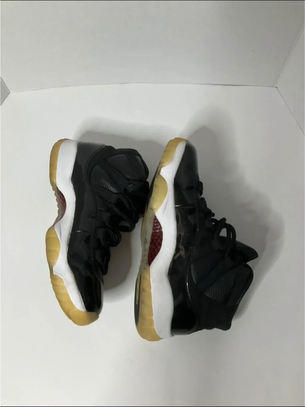 Nike Air Jordan 11 Retro 72-10 6 Youth